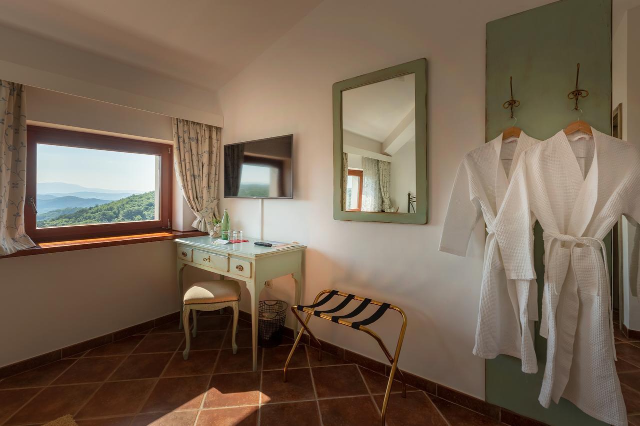 Palazzo Angelica B&B Adults Only Oprtalj 外观 照片